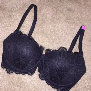 Sexy, lacey, date push-up bra by PINK🖤